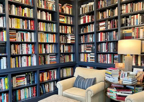 How Many Books Do You Need for a Library? A Deep Dive into the Complexities of Book Collection.